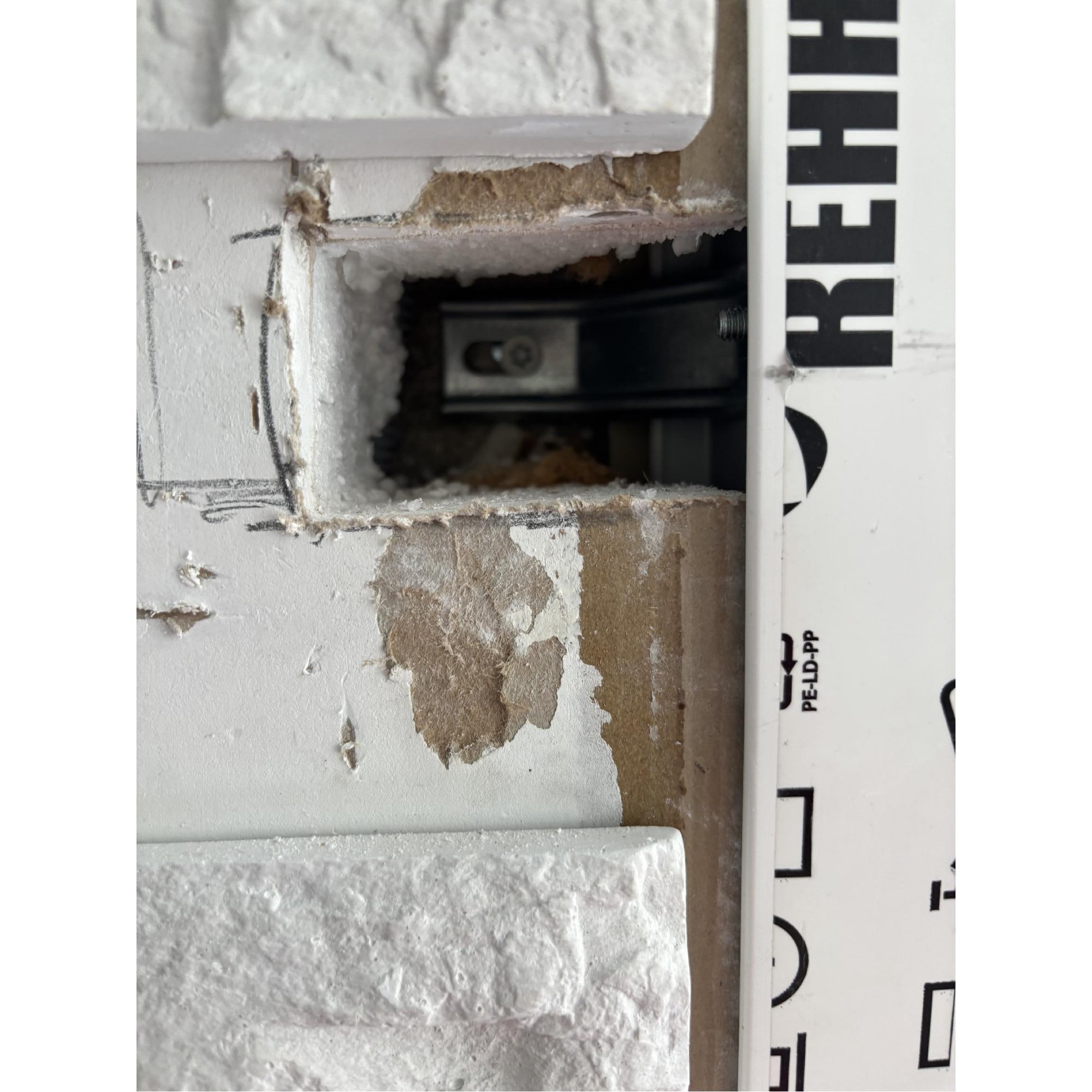 photo-Bruno installe sa porte-fenêtre sur mesure avec succès