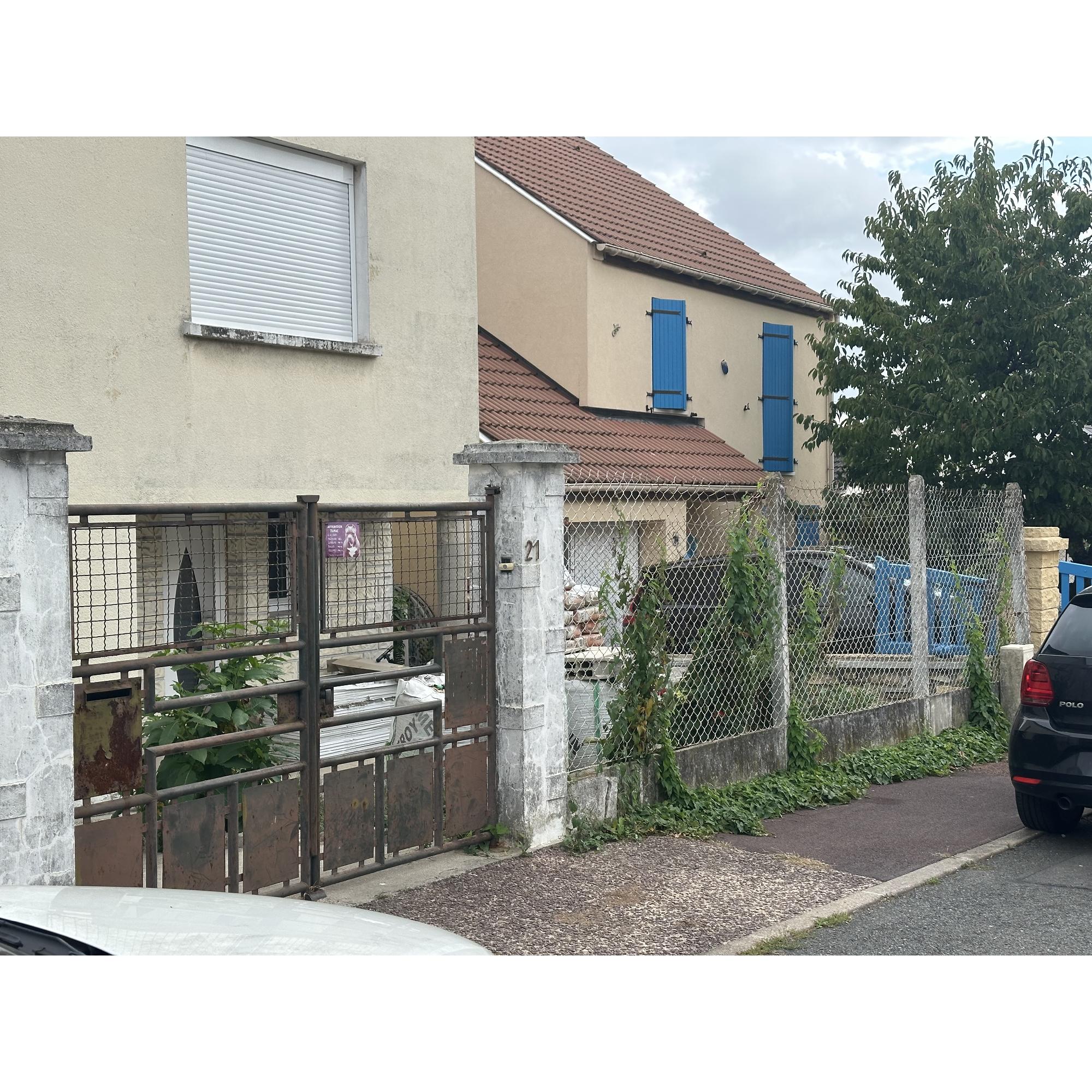 photo-Le projet de Jennifer : installation d'une clôture sur mesure