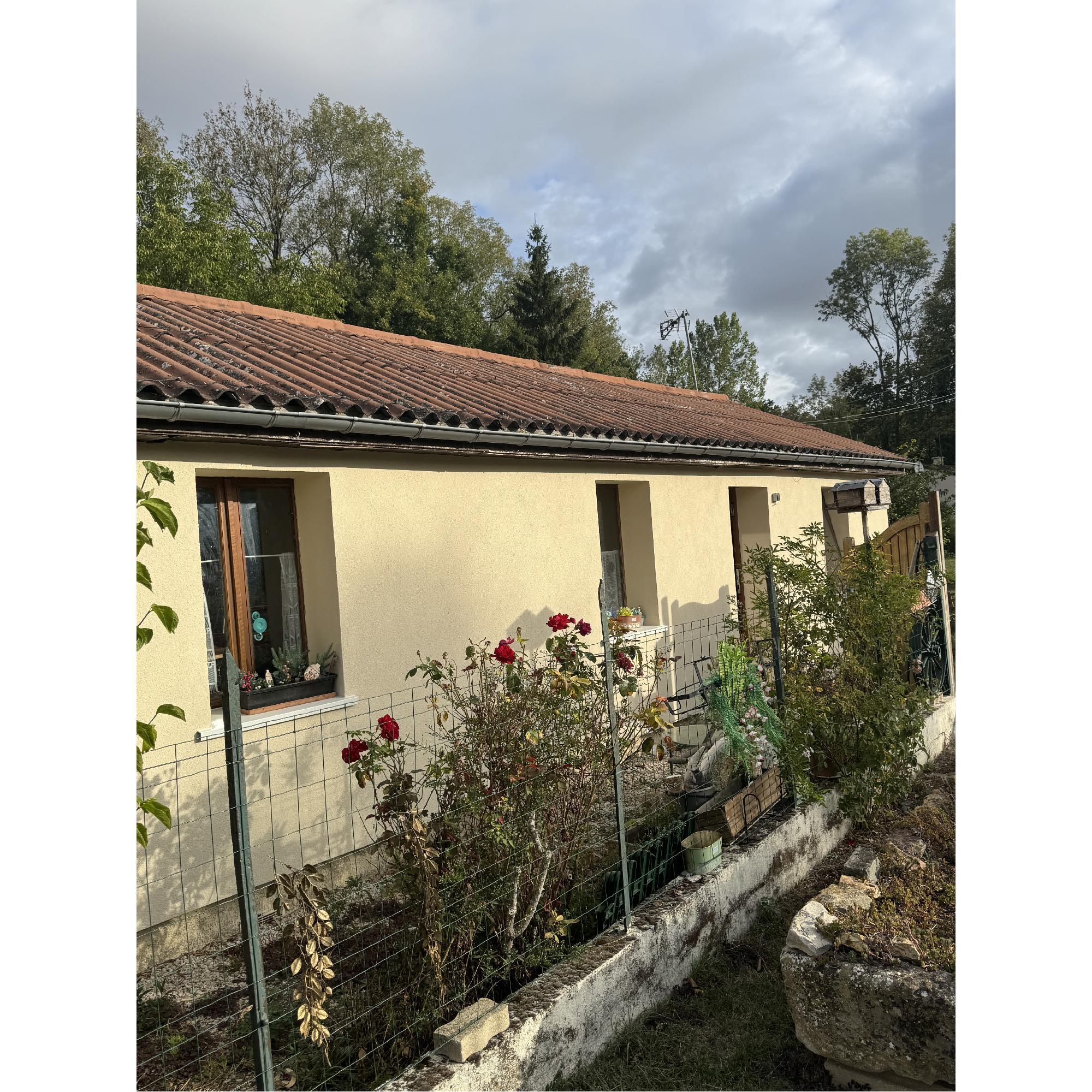 photo-Steven installe un volet roulant solaire Somfy avec VoletShop